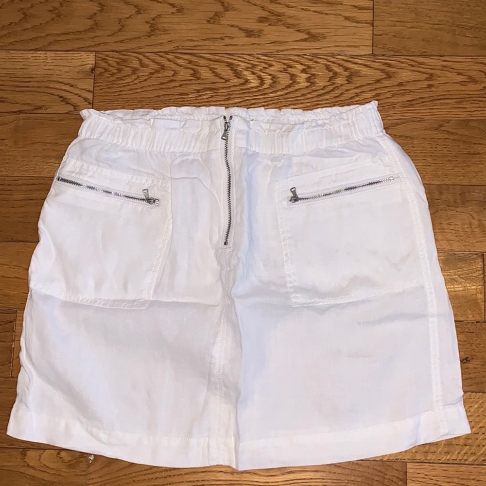Lou and Grey white ruffled skirt